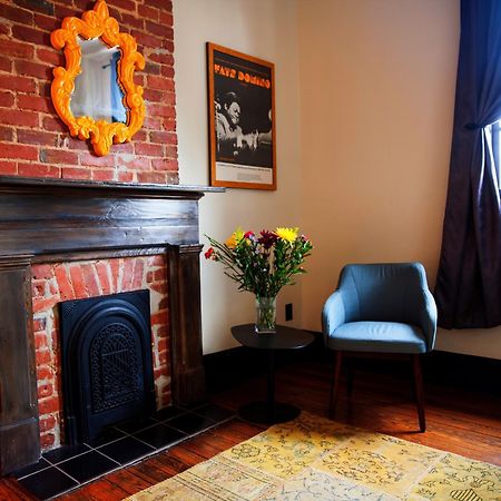 Royal Street Inn & Bar New Orleans Room photo
